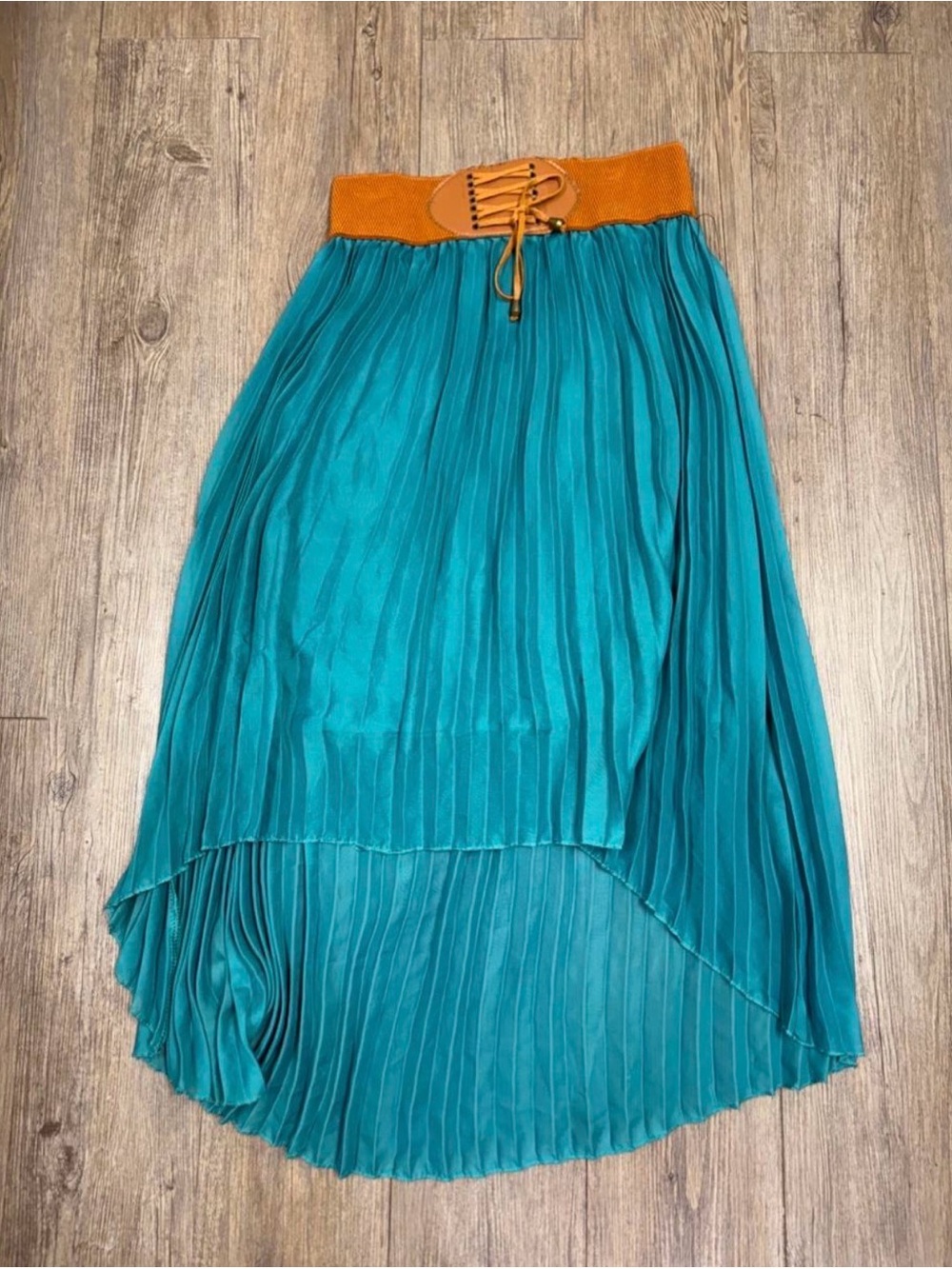 Vintage Y2K Magic Pleated High-Low Skirt - Picture 2 of 5